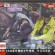 Illustration for article titled Chinese Store Clerk Gives Zero F**ks About Being Robbed